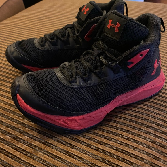 Under Armour Running Shoes - Picture 2 of 3